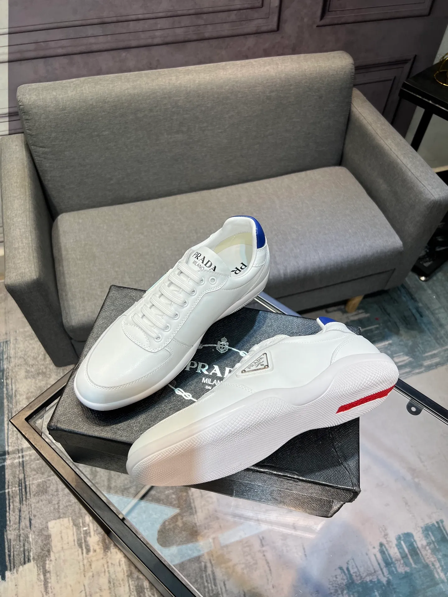 Men's men's shoes 💰440 [PRADA—Prada] 2025 latest model 🙈original replica! 👟👟👟Available here. The workmanship is top-notch. The upper is made of Italian 🇮🇹Imported calfskin. ❗️Breathable genuine leather lining @Suitable for travel. The original version has an enlarged engraved sole, making it suitable for all kinds of travels, showing low-key luxury. Size: 38-44 yards